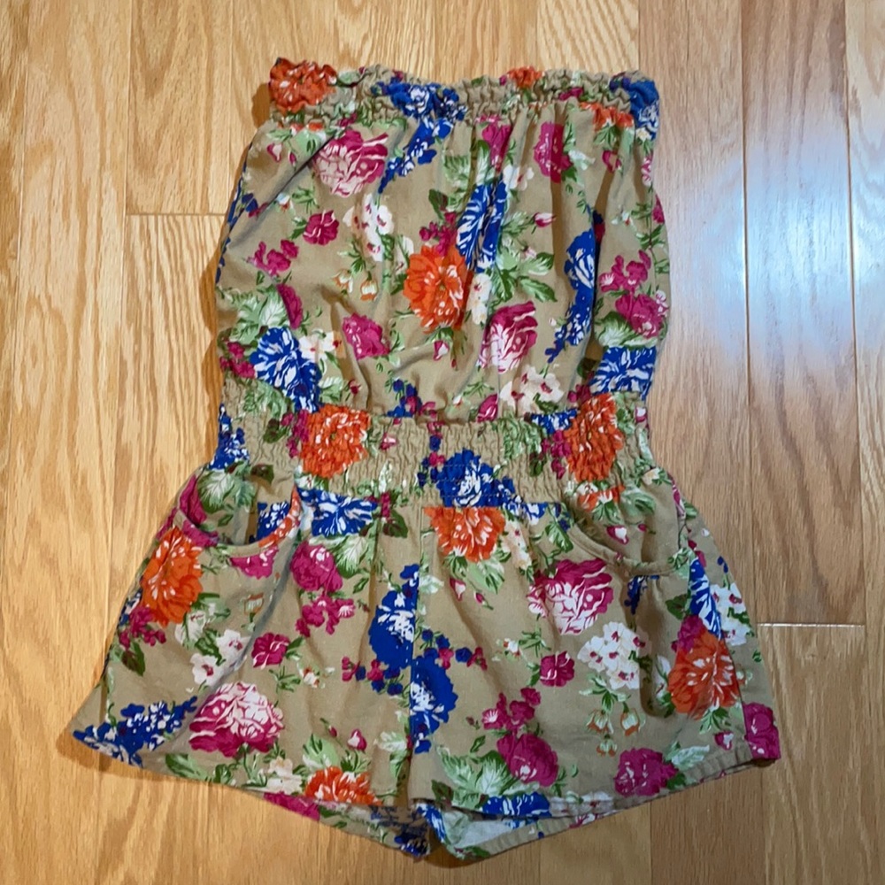 Body Central Floral Strapless Romper